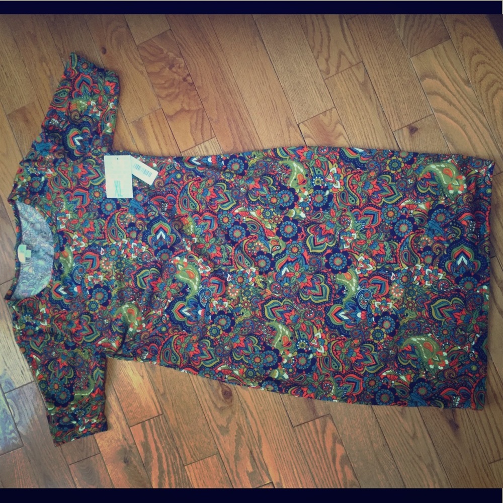 New with tags LuLaroe Julia Dress